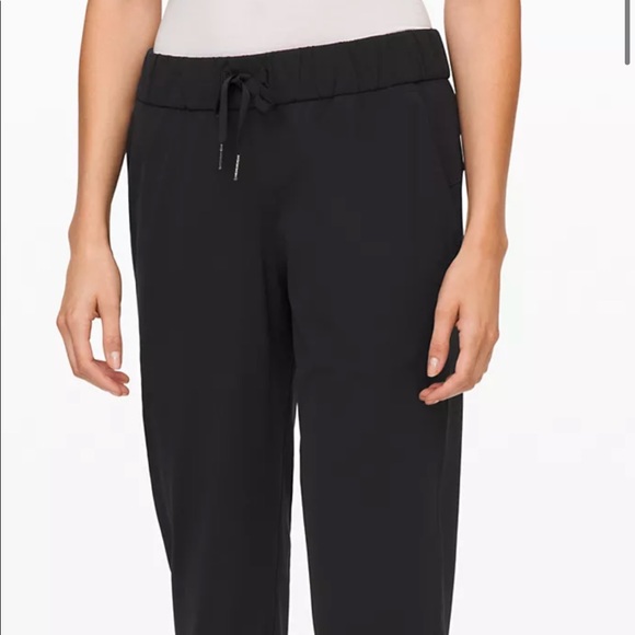 lululemon athletica Pants - On The Fly Joggers